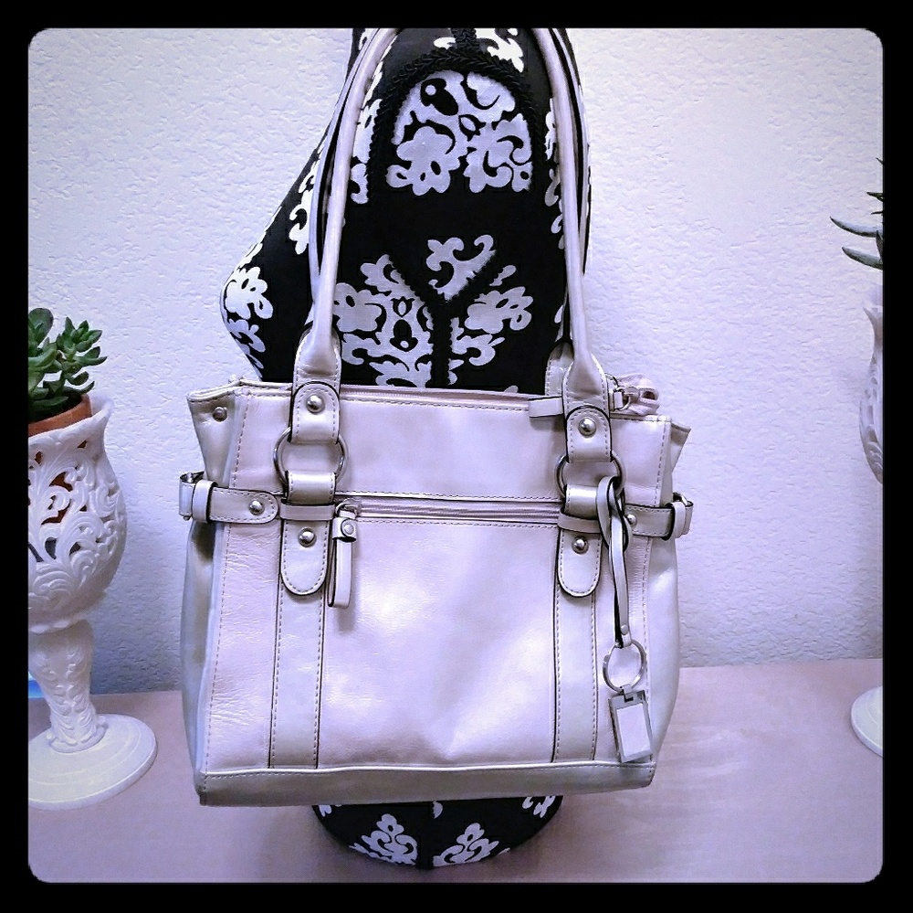 GIANI BERNINI Silver Shoulder Bag - Picture 1 of 4